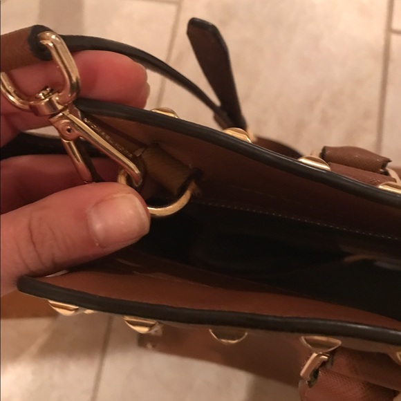 COPY - 💯 Authentic Michael KORS Beige Selma bag - Picture 5 of 8